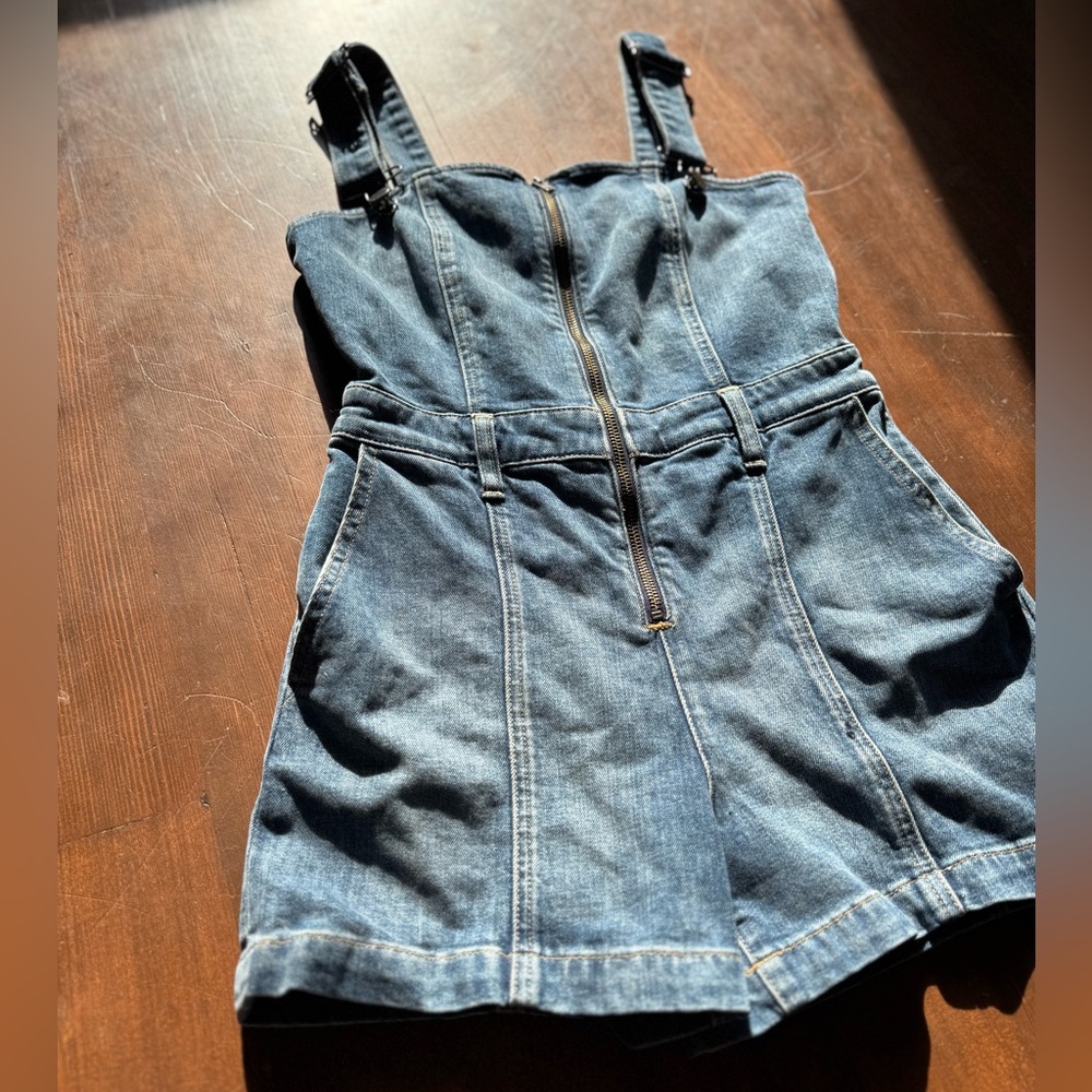 Alice + Olivia Sleeveless Sweetheart Denim Jeans Romper Blue Womens Size 27 NWOT - Picture 3 of 10